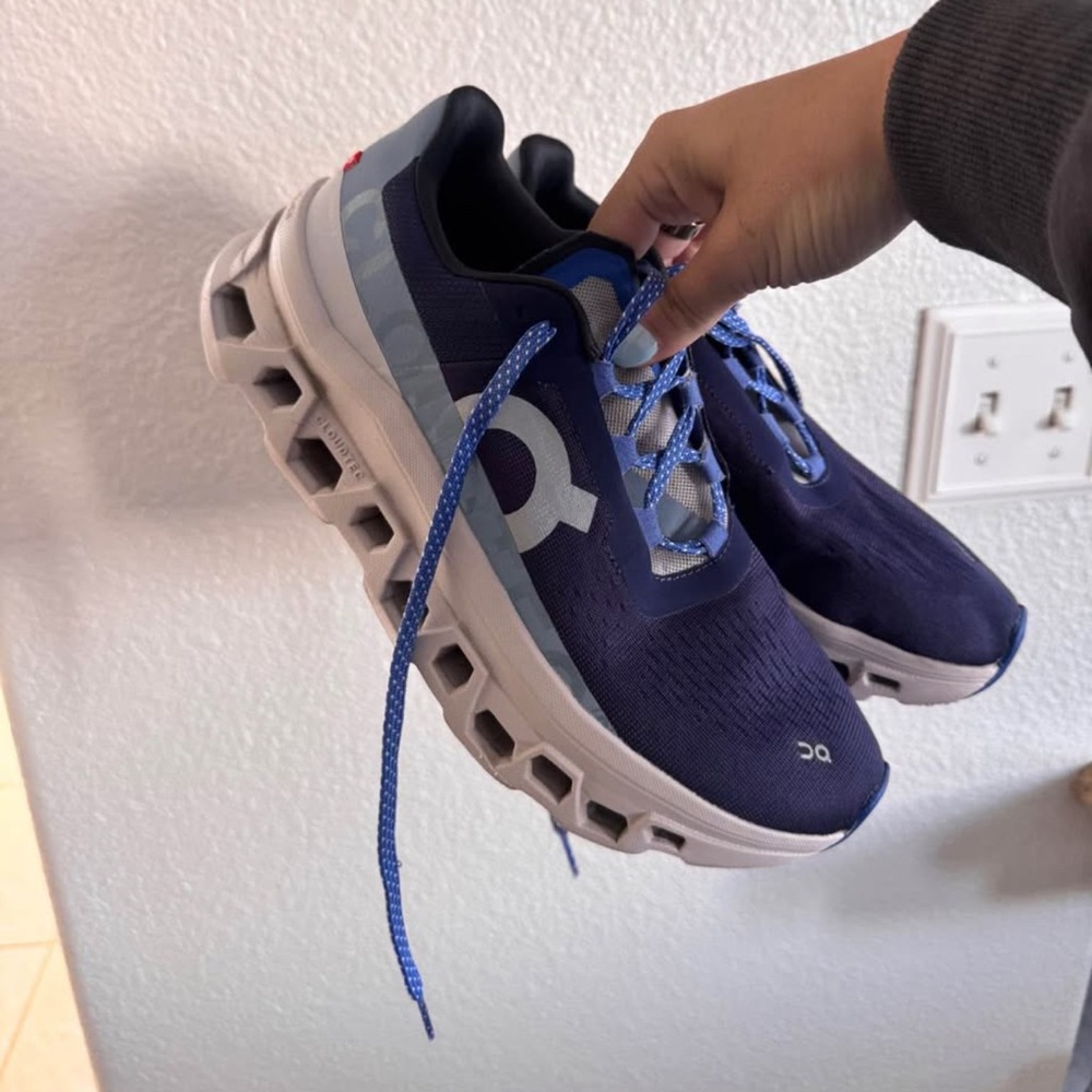 Women’s purple on clouds  monsters - 8.5